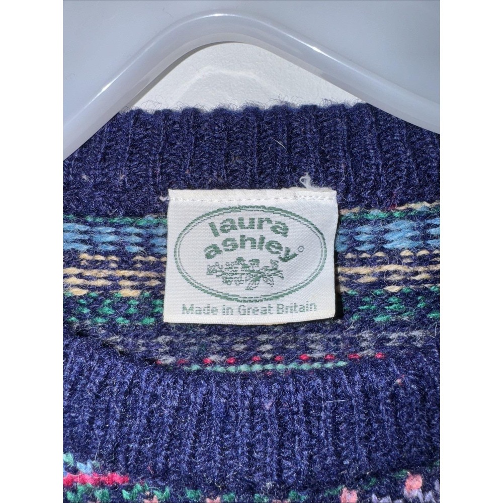 Vintage Laura Ashley Medium Large Wool Nordic Sweater Fair Isle - Picture 3 of 6